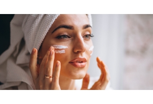 Seasonal Skin Transition: Preparing Your Beauty Shelf for Spring in the Alps